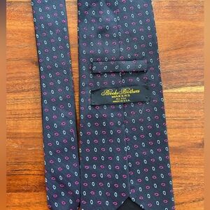 Brooks brothers silk tie retro print navy